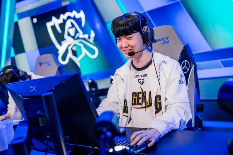 Top 5 LoL Best Players