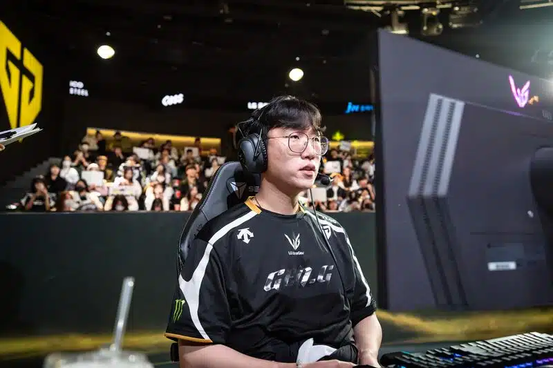 Top 5 LoL Best Players